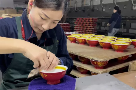 Zibo ceramic bowl stars on national television