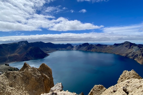 Autumn tourism flourishes at Changbai Mountain in Jilin