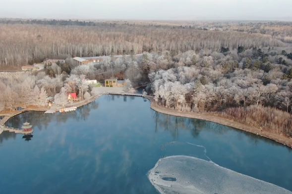 Lushuihe river rafting attracts excited winter tourists