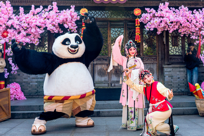 Universal Studios Beijing collaborates with Wuzhen