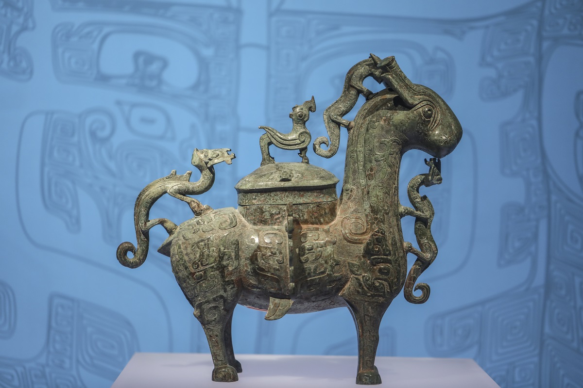 Precious bronze work from the Western Zhou period