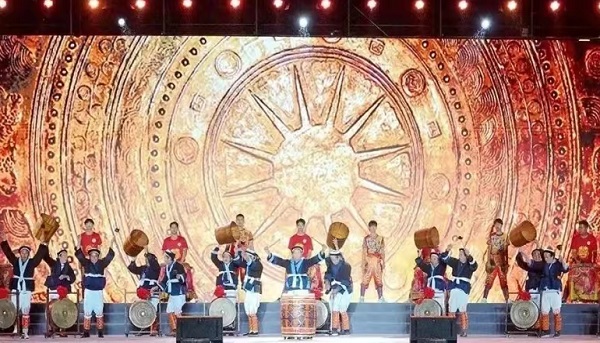 Culture, art extravaganza celebrates Hechi's culture