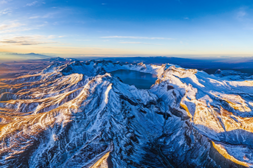 Jilin's Baishan city offers spectacular ice, snow events