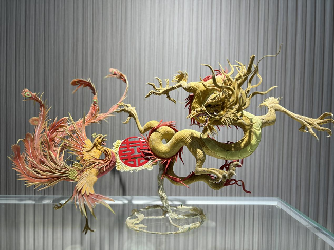 Dragon culture represented in Nantong handicrafts