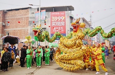 Hechi residents celebrate Kitchen God Festival