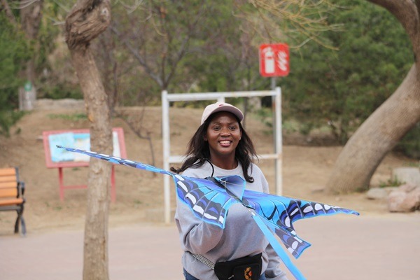 Foreign students experience Qingming culture