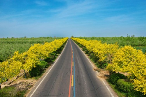 Yellow River No 1 Tourist Highway offers picturesque scenery