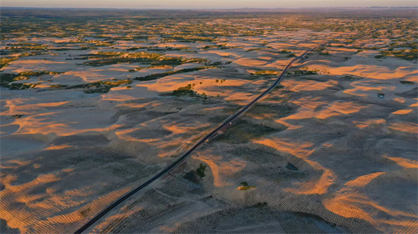 Chifeng road honored among China's 'Top 10 Most Beautiful Rural Roads'