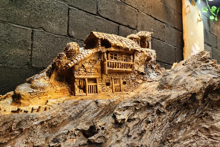 Discover the magic of root carving art in Yunnan