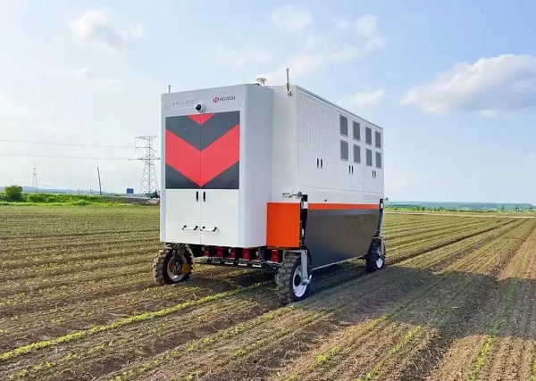 China's 1st smart laser weeding robot begins testing