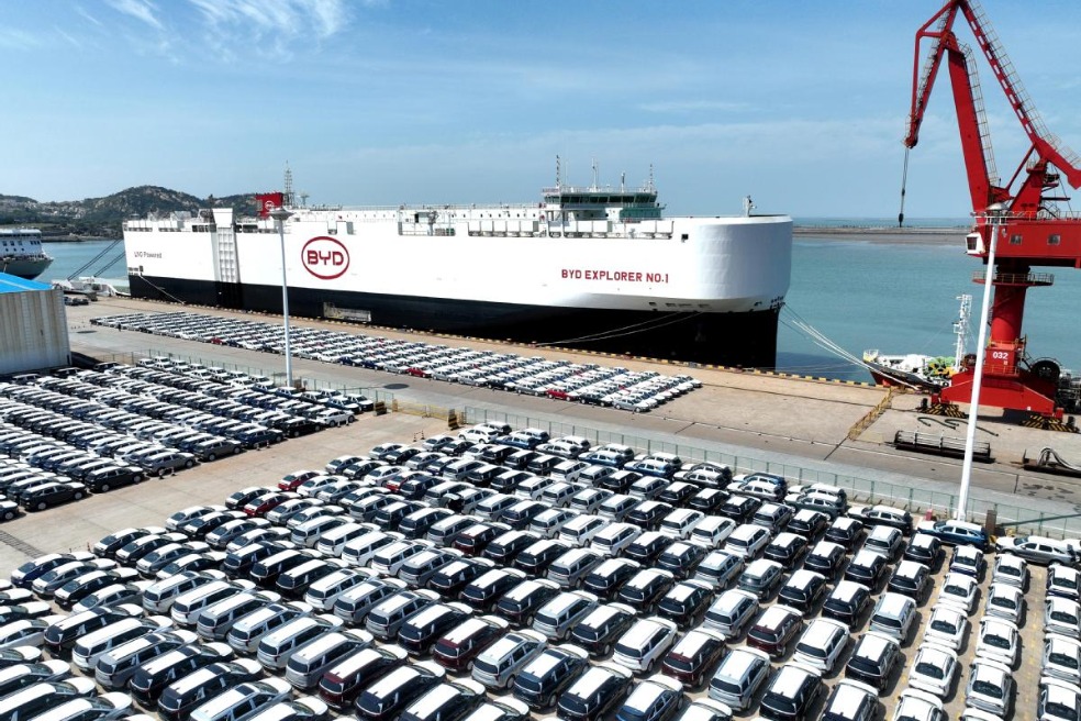 China's passenger car exports up 28% in June
