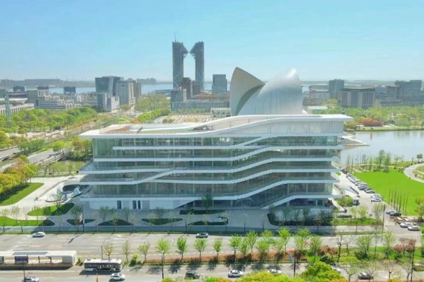 Shanghai Lin-gang youth activity center completed