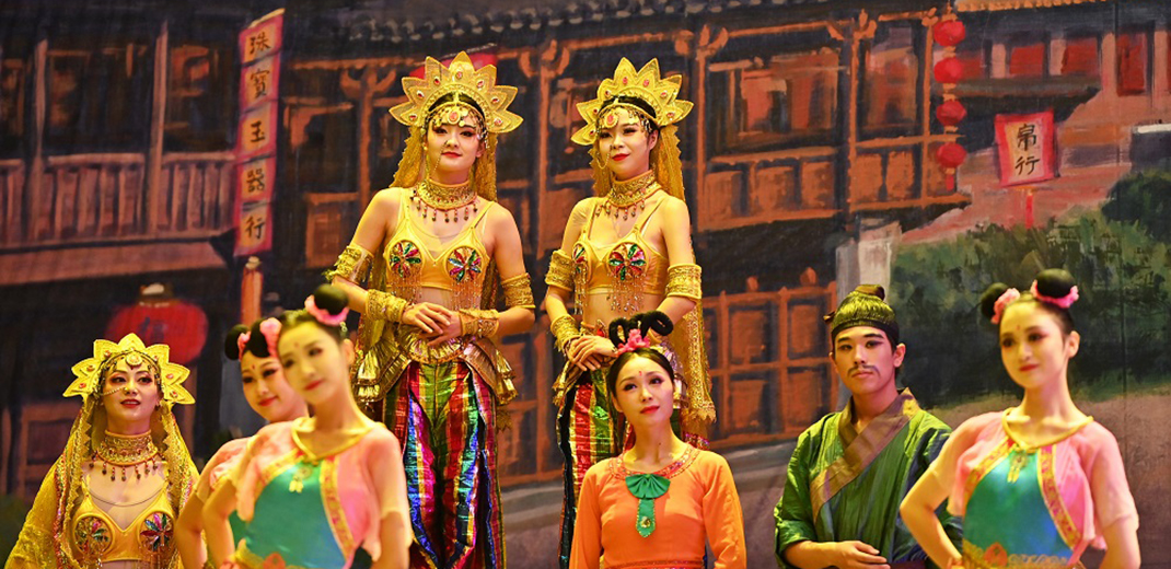Dance drama inspired by Dunhuang murals