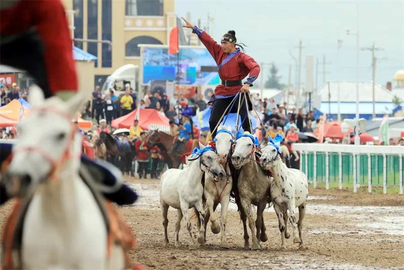 Grand festivity unites all: Hinggan League Naadam Festival begins