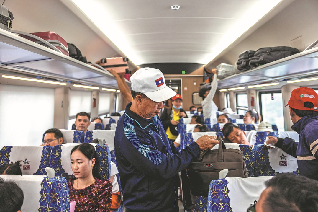 Railway drives China-Laos tourism boom