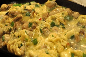 Oyster Omelet (海蛎煎 hailijian)