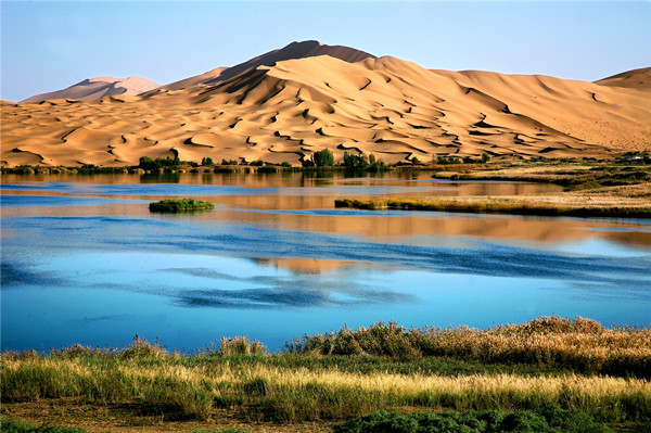 Badain Jaran Desert in Alshaa joins World Heritage List 