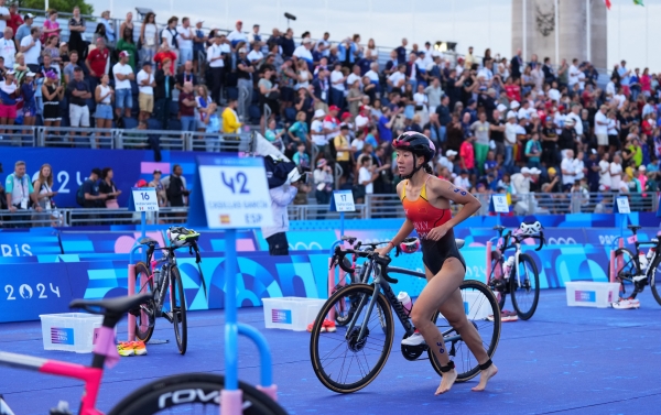 Ningbo triathlete Lin Xinyu makes history at Paris Olympics