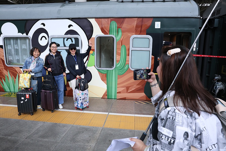 Special tourist trains gaining popularity