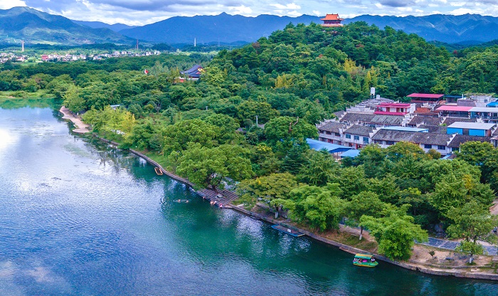 UNESCO official impressed by Lingqu Canal