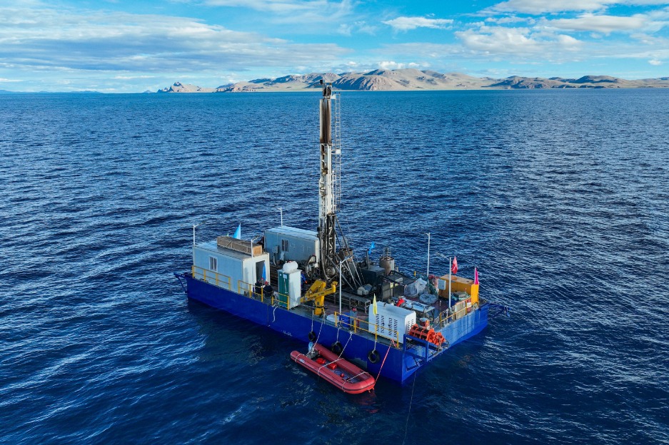 Record-breaking lake drilling depth achieved in China's Qinghai-Xizang Plateau