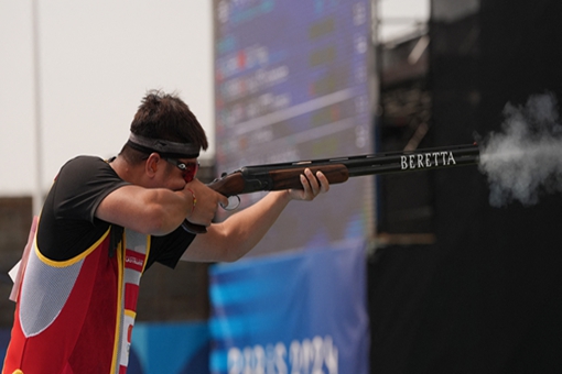 China's Qi Ying takes historic silver in men's trap