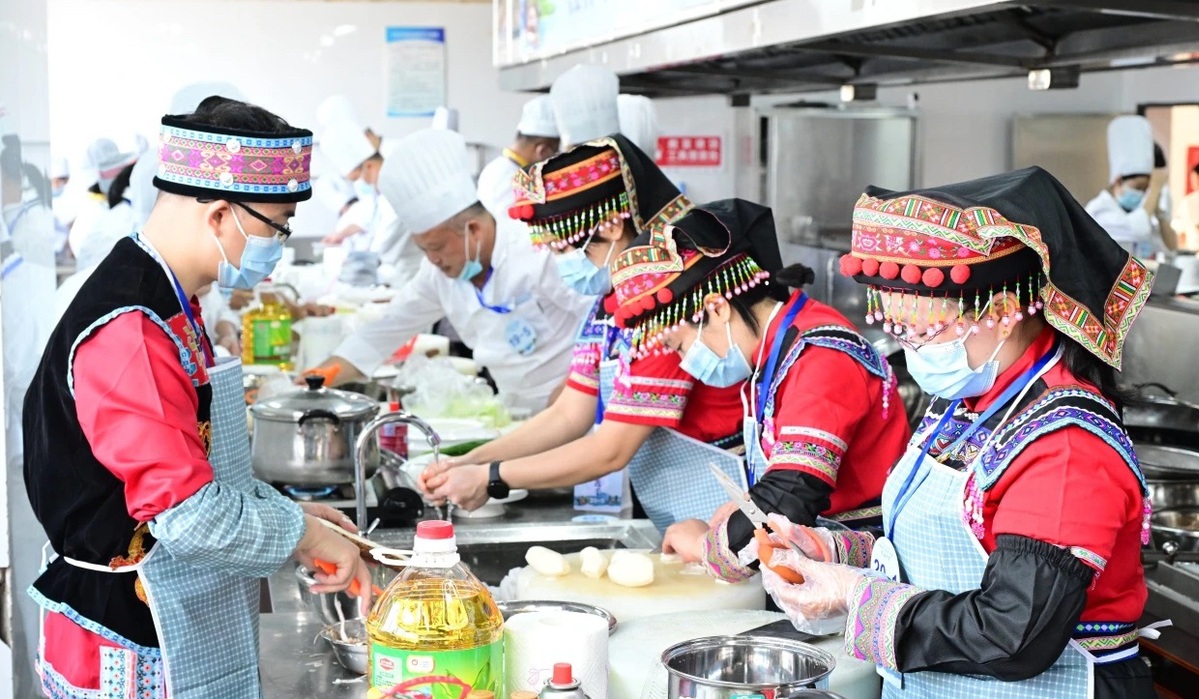 Traditional Chinese medicinal diet competition held in Guilin