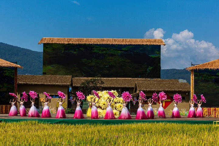 Longjiang township celebrates 2024 China Farmers' Harvest Festival