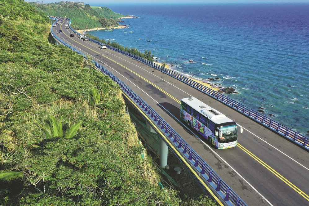 China's Hainan to fully restore tourism in time for National Day holiday