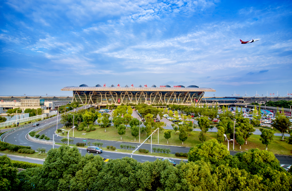 Wuxi airport expands connectivity with new transcontinental route via Singapore