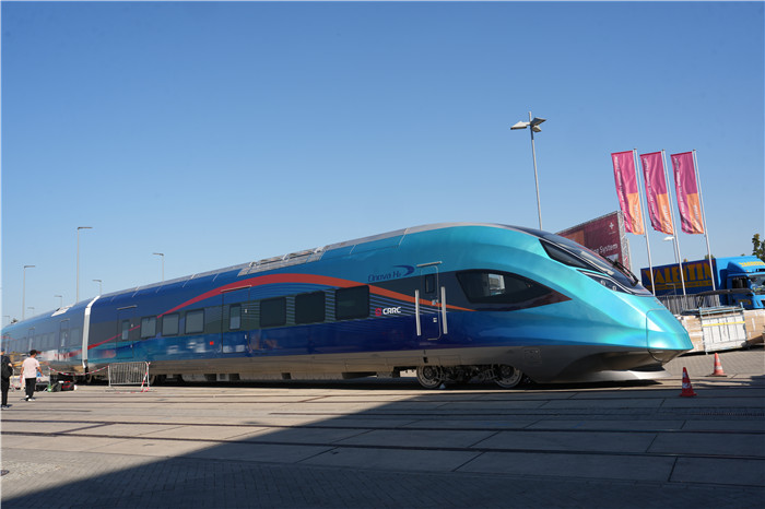 China's 1st hydrogen-powered smart intercity EMU unveiled in Berlin