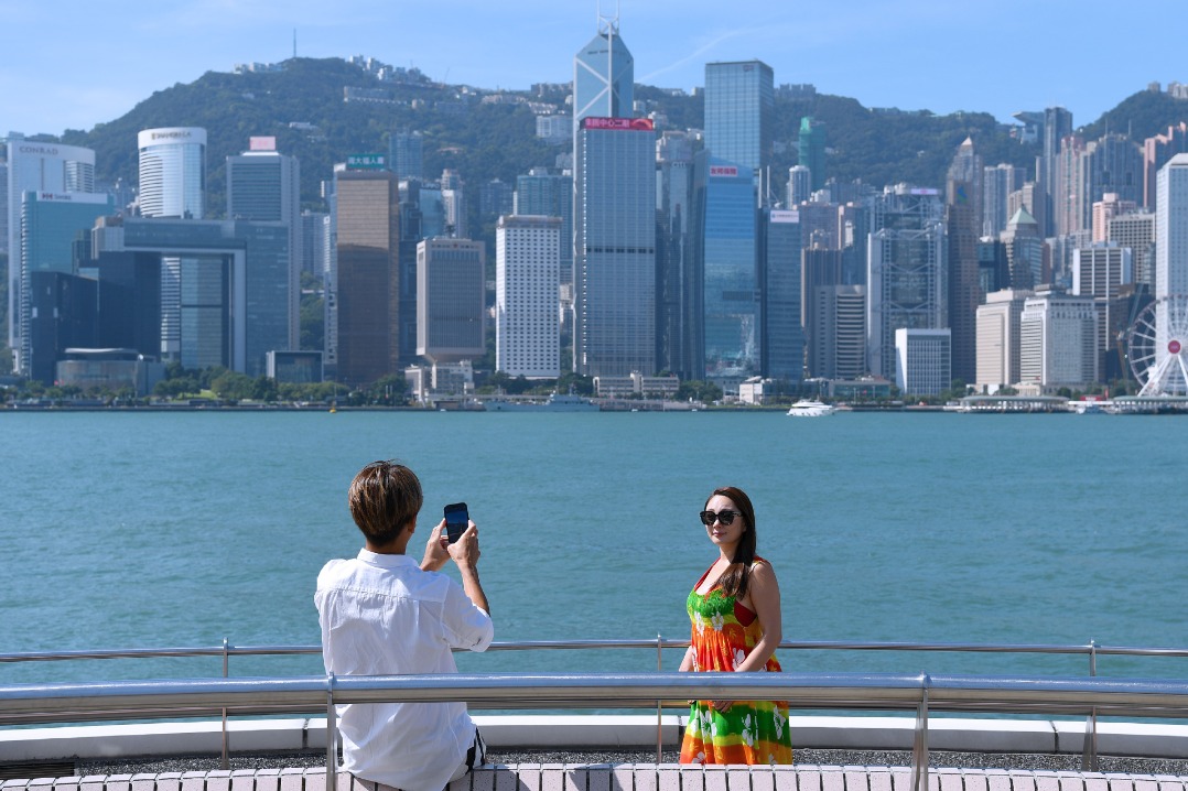 Hong Kong sees increase of mainland tourists over week-long holiday