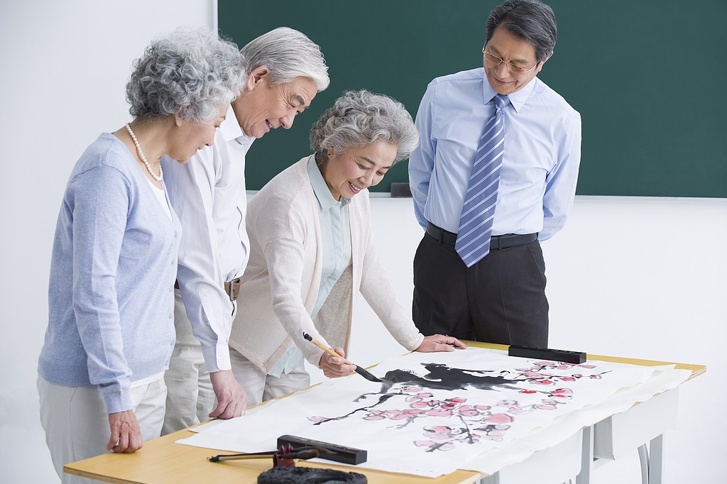 Silver-haired seniors take on university life