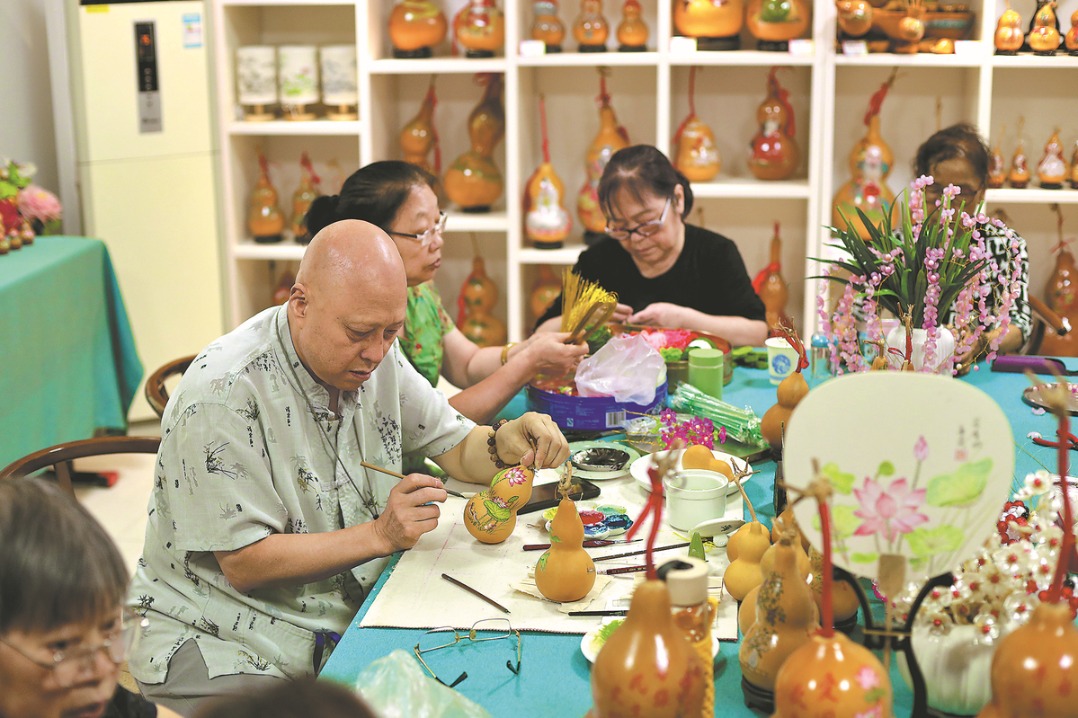 Chongqing teahouses revitalize old community