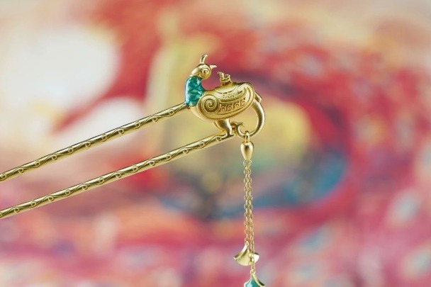 Shanxi Museum releases hairpins inspired by its bronze treasures