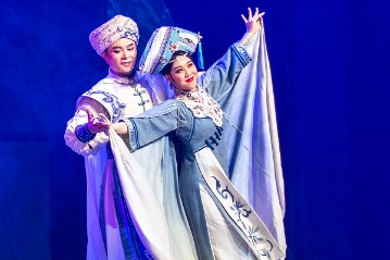 Opera performance held in Zhuang cultural traditions