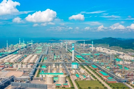 Changxing Island accelerates development of world-class green petrochemical industrial base