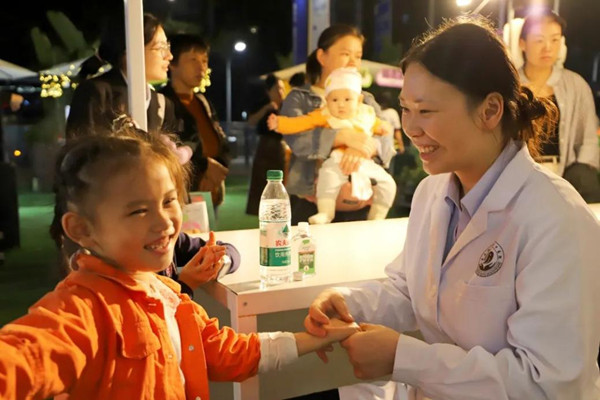 Liangjiang youth turn to TCM as trendy health solution