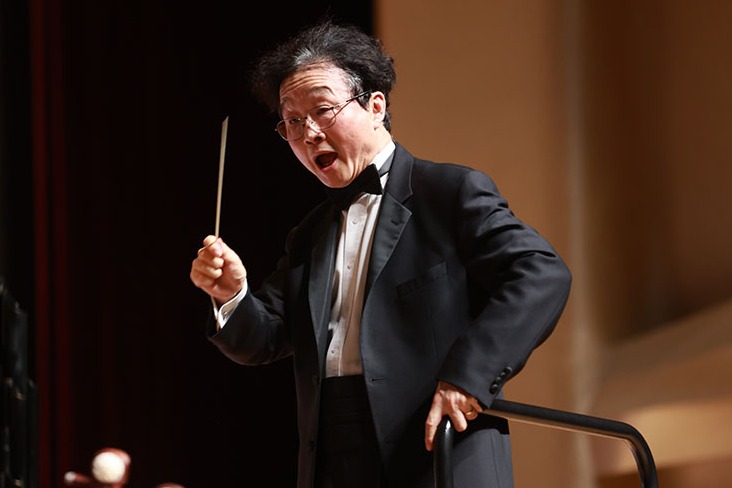 Ye Cong leads young musicians of national orchestra at concert