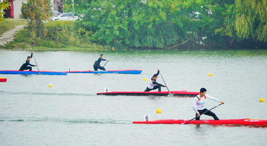 Canoe marathon finals excite Yangzhou