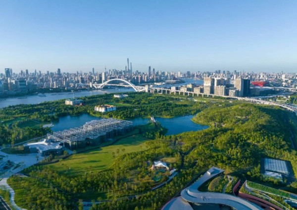 Shanghai Expo Culture Park opens Twin Hills, Greenhouse Garden