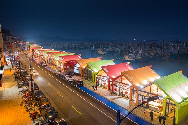 Star ratings help seafood stalls develop in Zhoushan