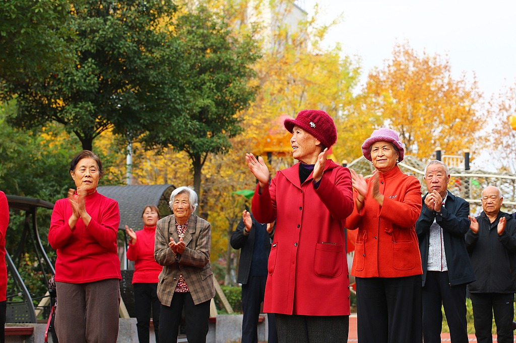 China's clean air actions boost life expectancy, report says