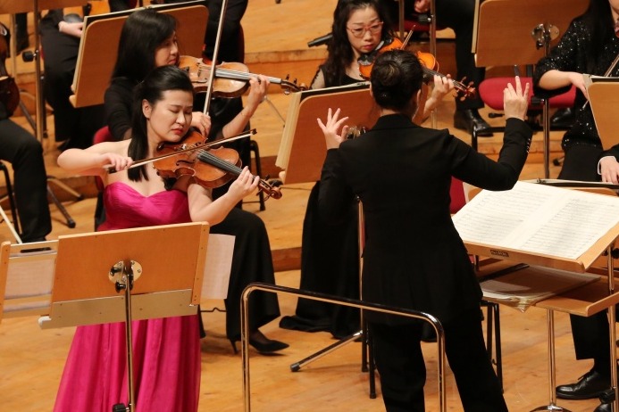 Shanghai sees new orchestra concerts for New Year