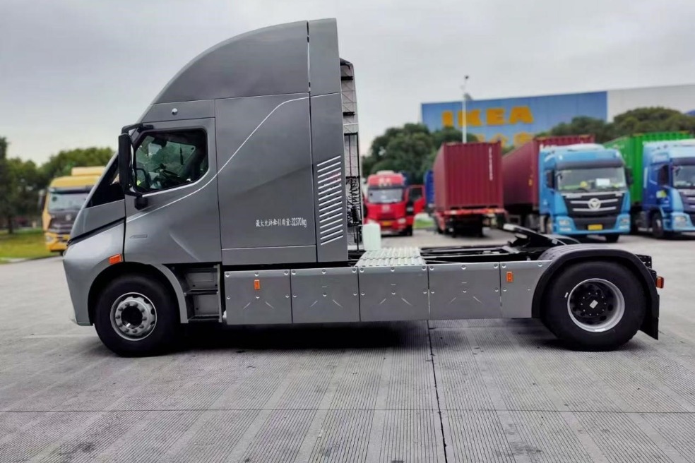 IKEA deploys smart-driving electric trucks in China